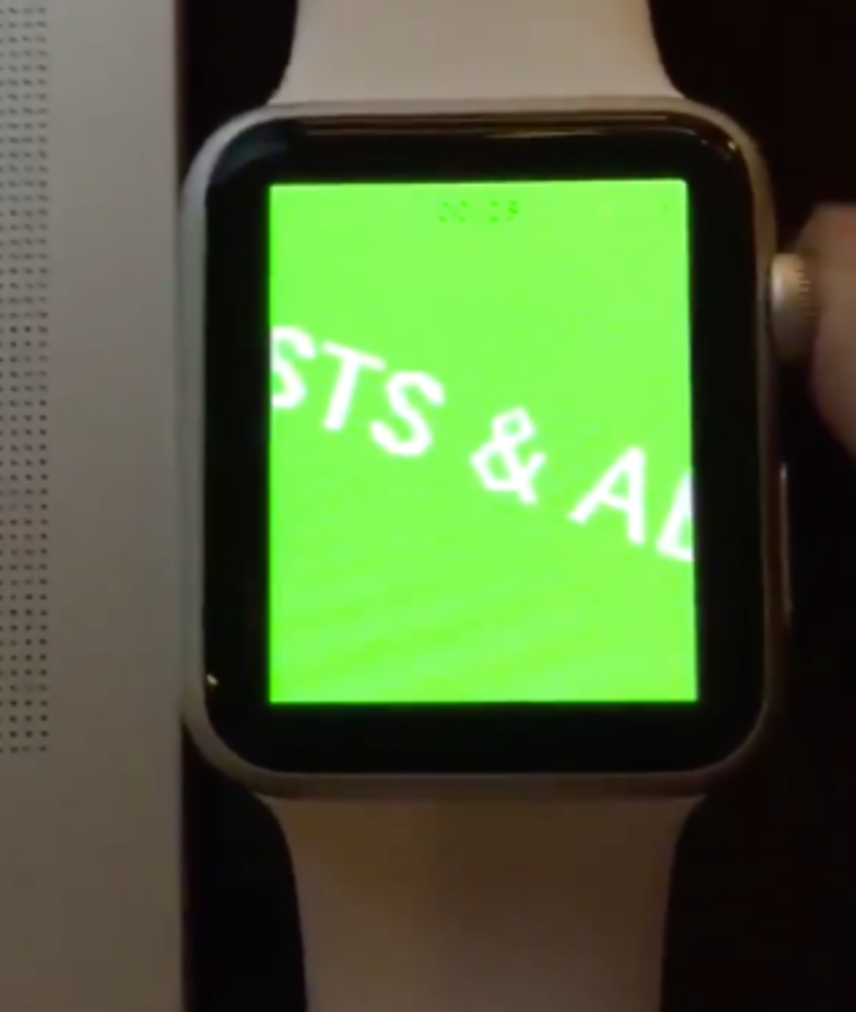 Apple Watch hackeado.