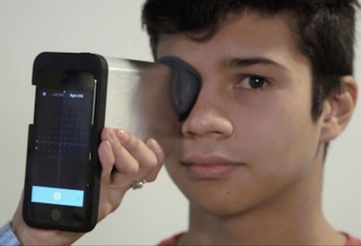 Smart Vision crea un kit de examen ocular para el iPhone.
