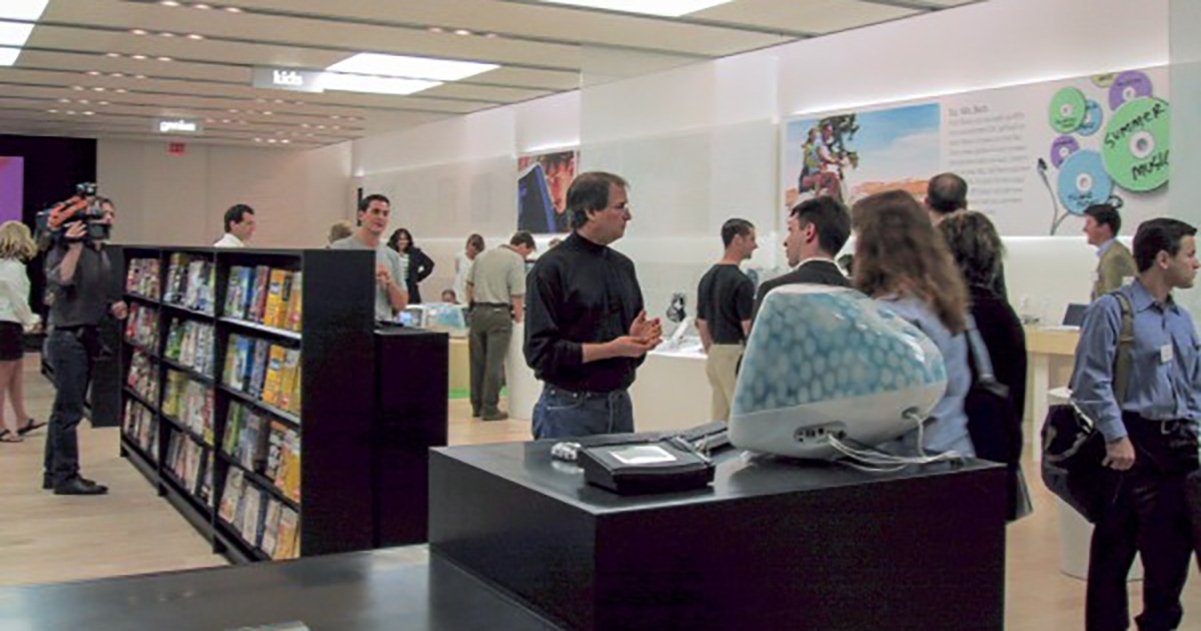Las Apple Store cumplen 17 años: así es como Steve Jobs cambió la forma de relacionarse con los usuarios