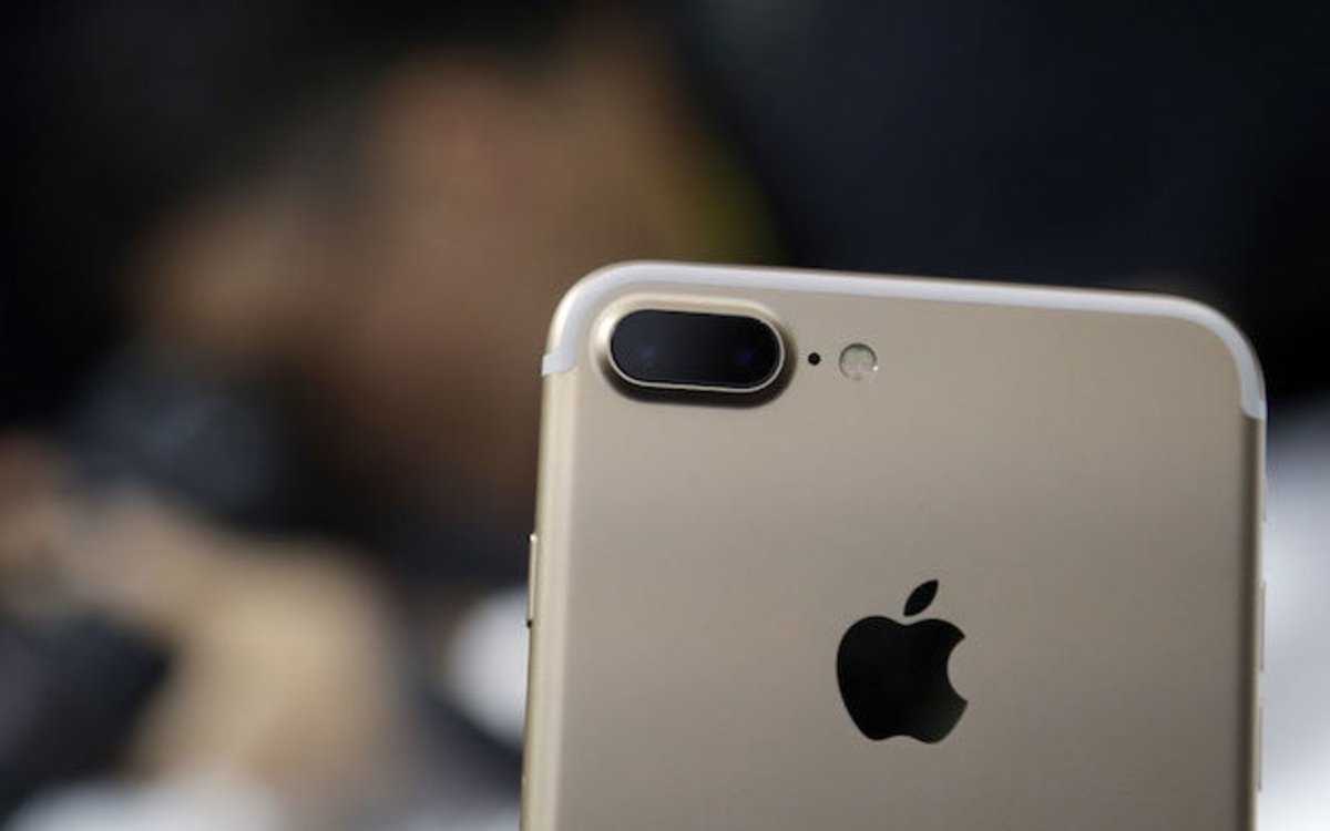 iPhone 7 rebajadísimo solo hasta mañana día 8 en El Corte Inglés