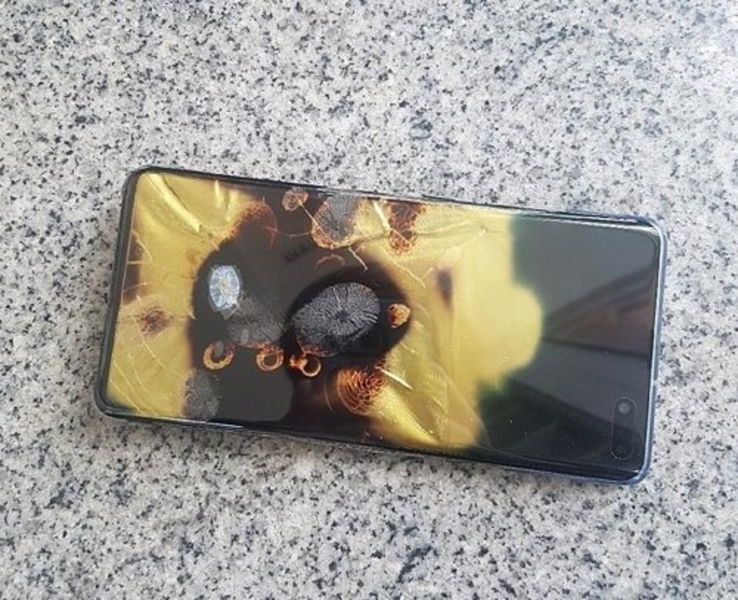 Un Samsung Galaxy S10 sale ardiendo y la compañía dice no tener la culpa