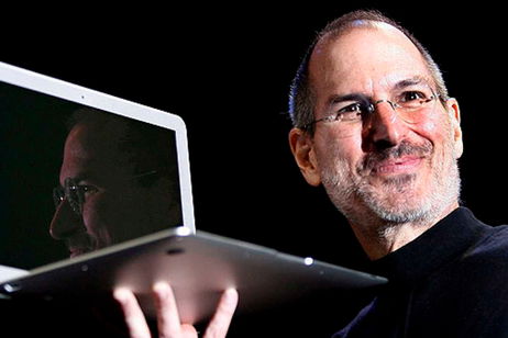 Le robó un MacBook a Steve Jobs accidentalmente, la reacción del CEO de Apple fue de auténtico genio