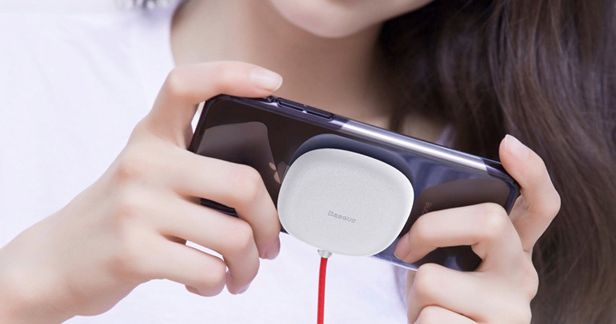 cargador inalámbrico ventosas 1