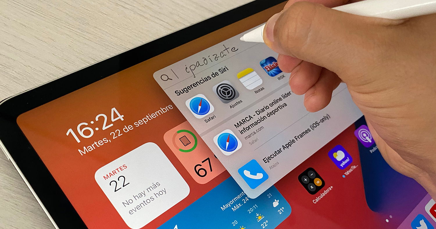 Escribiendo a mano con el Apple Pencil y el iPad en un cuadro de búsqueda