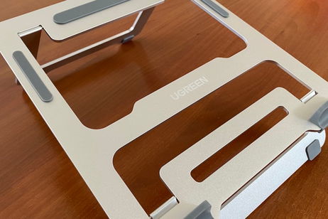 Estos son los accesorios imprescindibles que utilizo en mi MacBook: soporte de aluminio