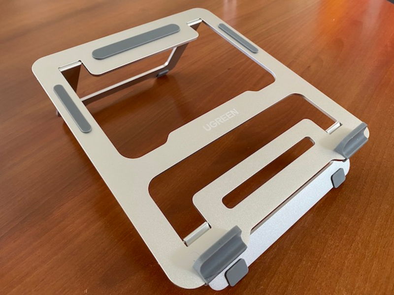 Estos son los accesorios imprescindibles que utilizo en mi MacBook: soporte de aluminio