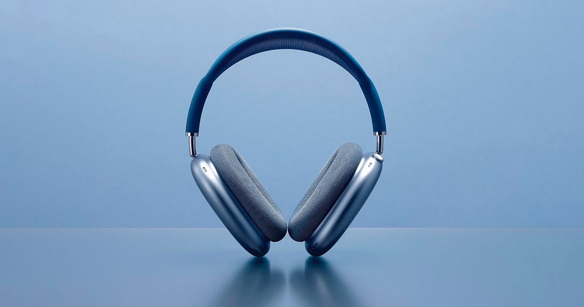 AirPods Max vs Sony WH1000XM4, which