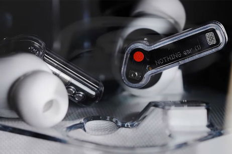 Los Nothing 'ear (1)' ya son compatibles con Siri Los Nothing 'ear (1)' ya son compatibles con Siri