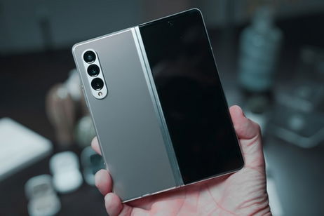 Un Samsung Galaxy Z Fold 3 explota y lo graban en vídeo Un Samsung Galaxy Z Fold 3 explota y lo graban en vídeo