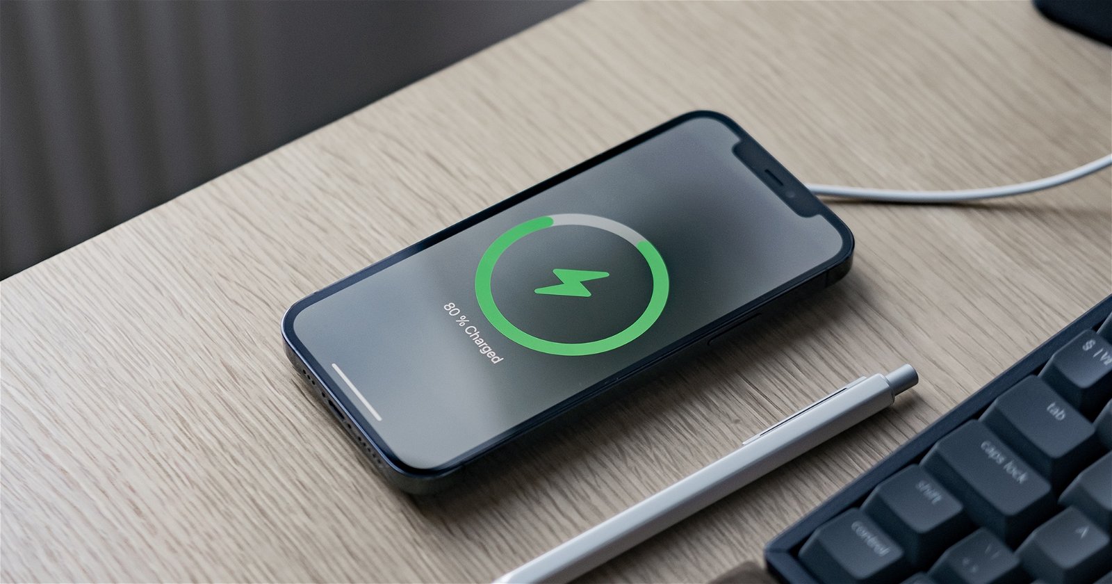 iPhone MagSafe wireless charging