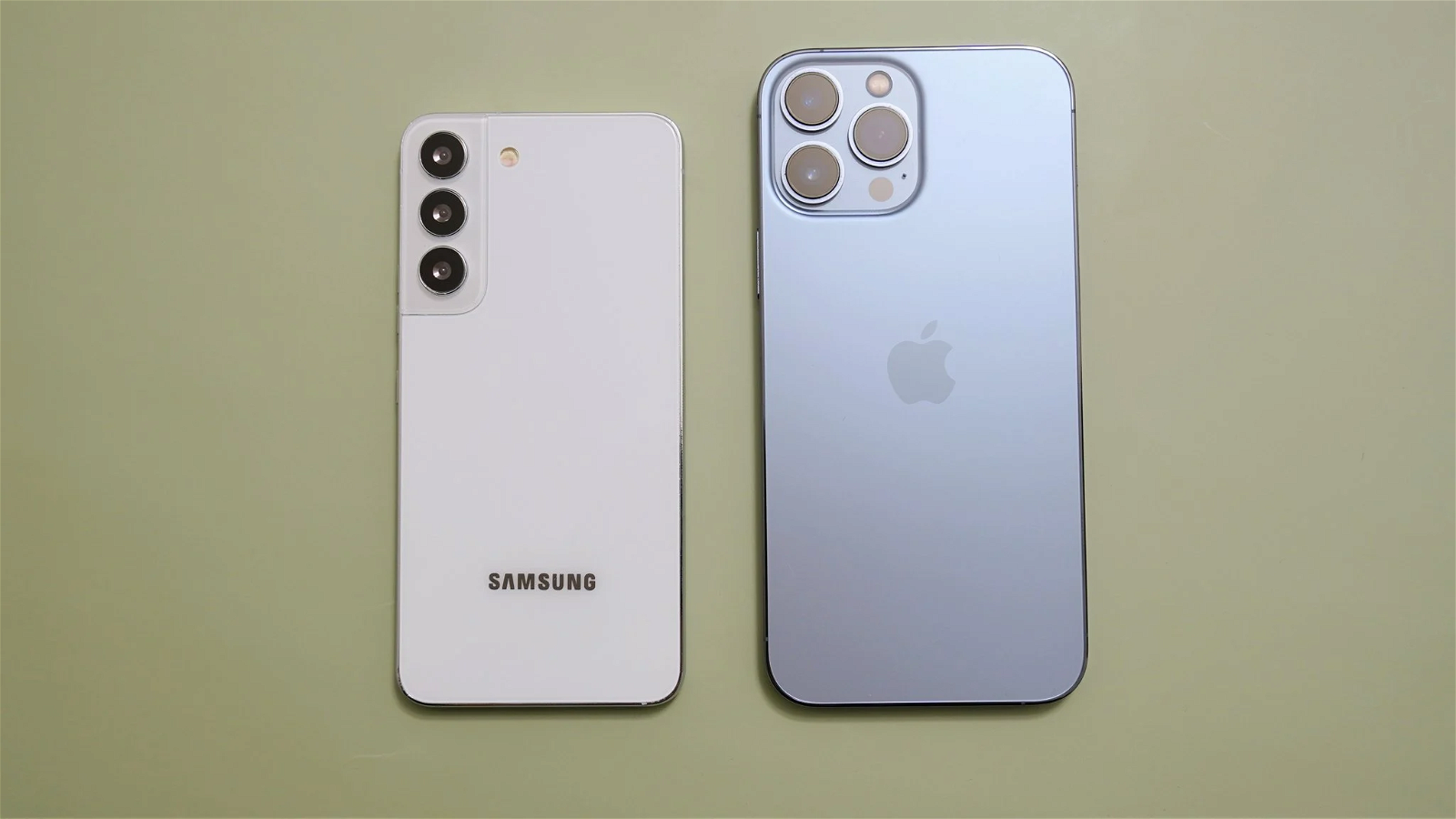 Samsung Galaxy S22 vs. iPhone 13