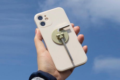 Este soporte para iPhone lo mismo sostiene tu dispositivo que arregla una tostadora Este soporte para iPhone lo mismo sostiene tu dispositivo que arregla una tostadora