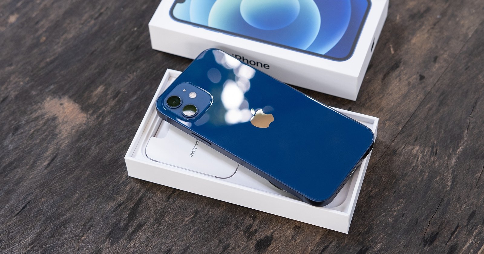 iPhone 12 azul