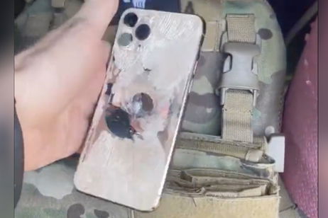 Un iPhone salva la vida de un soldado ucraniano deteniendo una bala Un iPhone salva la vida de un soldado ucraniano deteniendo una bala