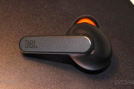 28 horas de batería y cancelación de ruido adaptativa: estos auriculares JBL caen a la mitad 28 horas de batería y cancelación de ruido adaptativa: estos auriculares JBL caen a la mitad