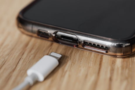 La mejor alternativa al cargador original de tu iPhone solo cuesta 14,99 euros La mejor alternativa al cargador original de tu iPhone solo cuesta 14,99 euros