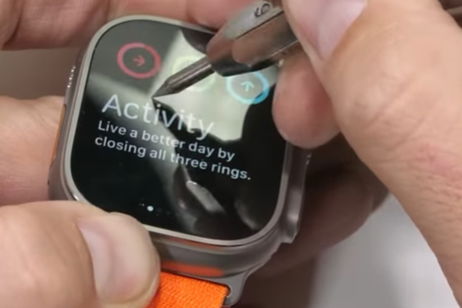 Prueban la dureza del cristal de zafiro del Apple Watch Ultra (con malos resultados) Prueban la dureza del cristal de zafiro del Apple Watch Ultra (con malos resultados)