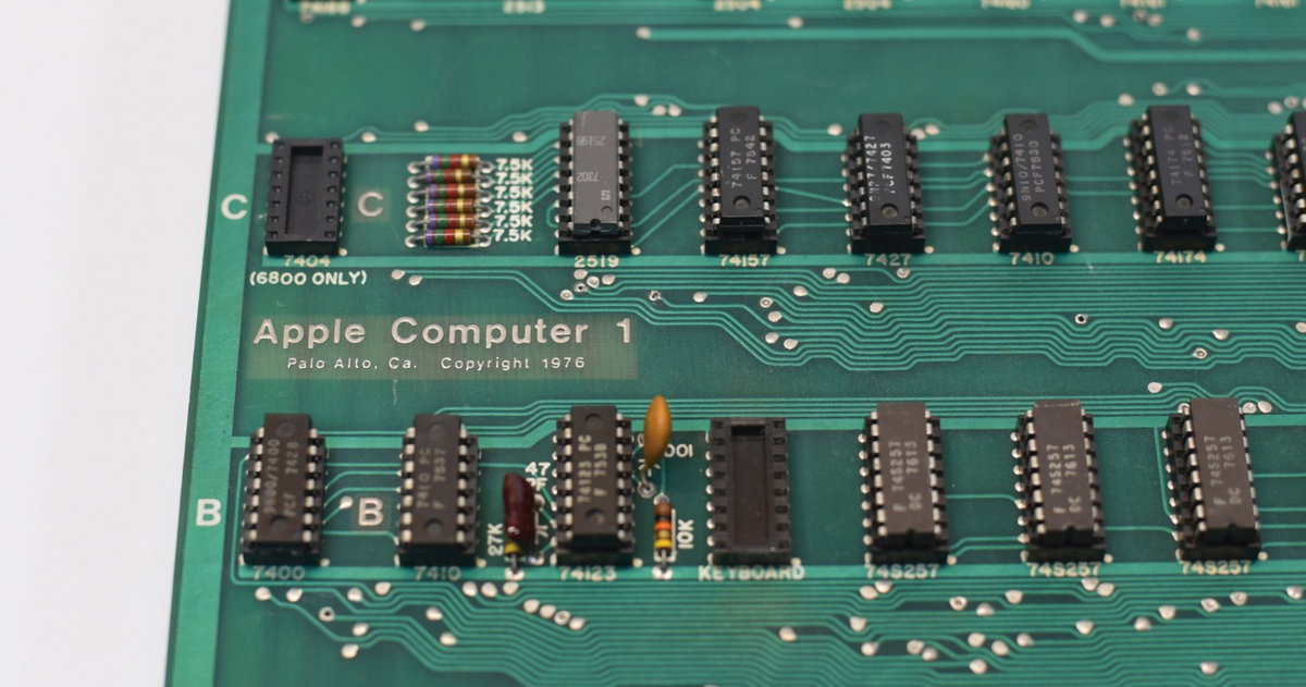 En 1976 Steve Jobs grabó este Apple-I y ahora vale casi 400.000 dólares