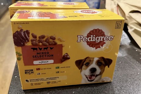 Compra un MacBook y Amazon le envía comida para perros Compra un MacBook y Amazon le envía comida para perros