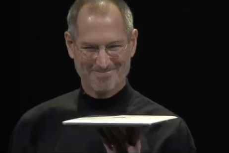 Se cumplen 15 años desde que Steve Jobs presentó el primer MacBook Air Se cumplen 15 años desde que Steve Jobs presentó el primer MacBook Air