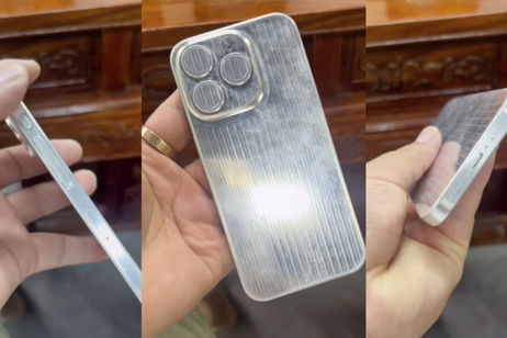Aparece un "dummy" en vídeo del iPhone 15 Pro mostrando su nuevo diseño Aparece un "dummy" en vídeo del iPhone 15 Pro mostrando su nuevo diseño