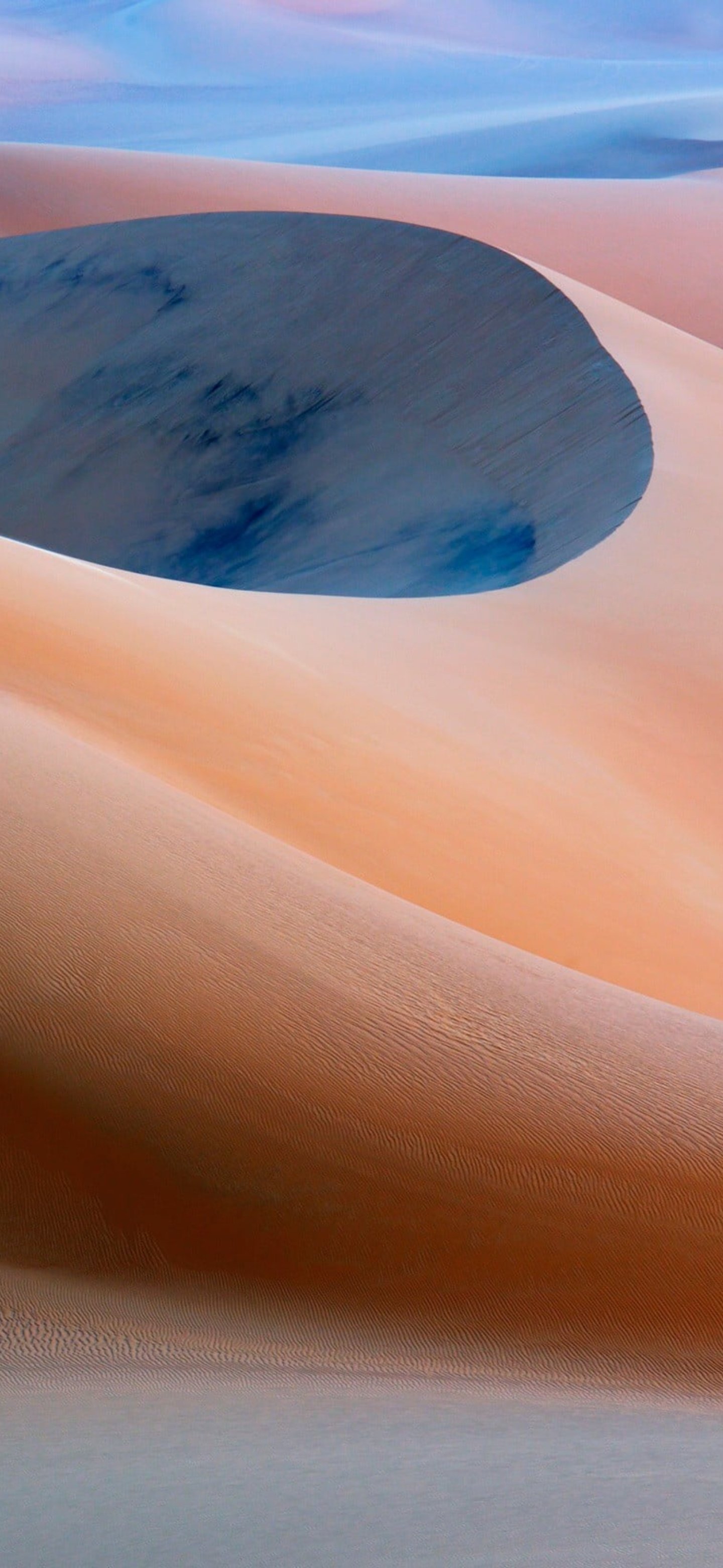 Fondos de pantalla de dunas con cielo claro