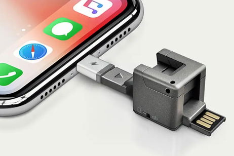 Este extraño cubo mágico incorpora hasta 8 accesorios diferentes para tu iPhone