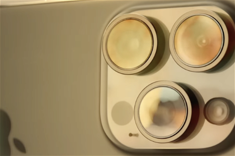 El nuevo anuncio de Apple promociona la cámara del iPhone 15 Pro con explosiones, extraterrestres y mucho humor