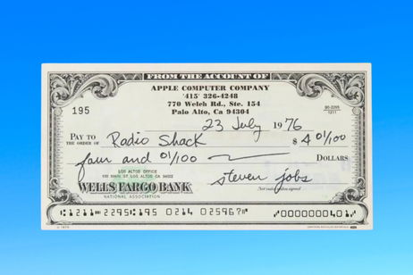 Lo que vale una firma de Steve Jobs: este cheque de 4 dólares podría alcanzar una cifra estratosférica Lo que vale una firma de Steve Jobs: este cheque de 4 dólares podría alcanzar una cifra estratosférica