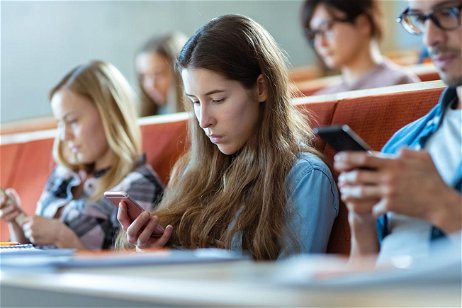 Usar el iPhone en el instituto estará prohibido dentro de poco