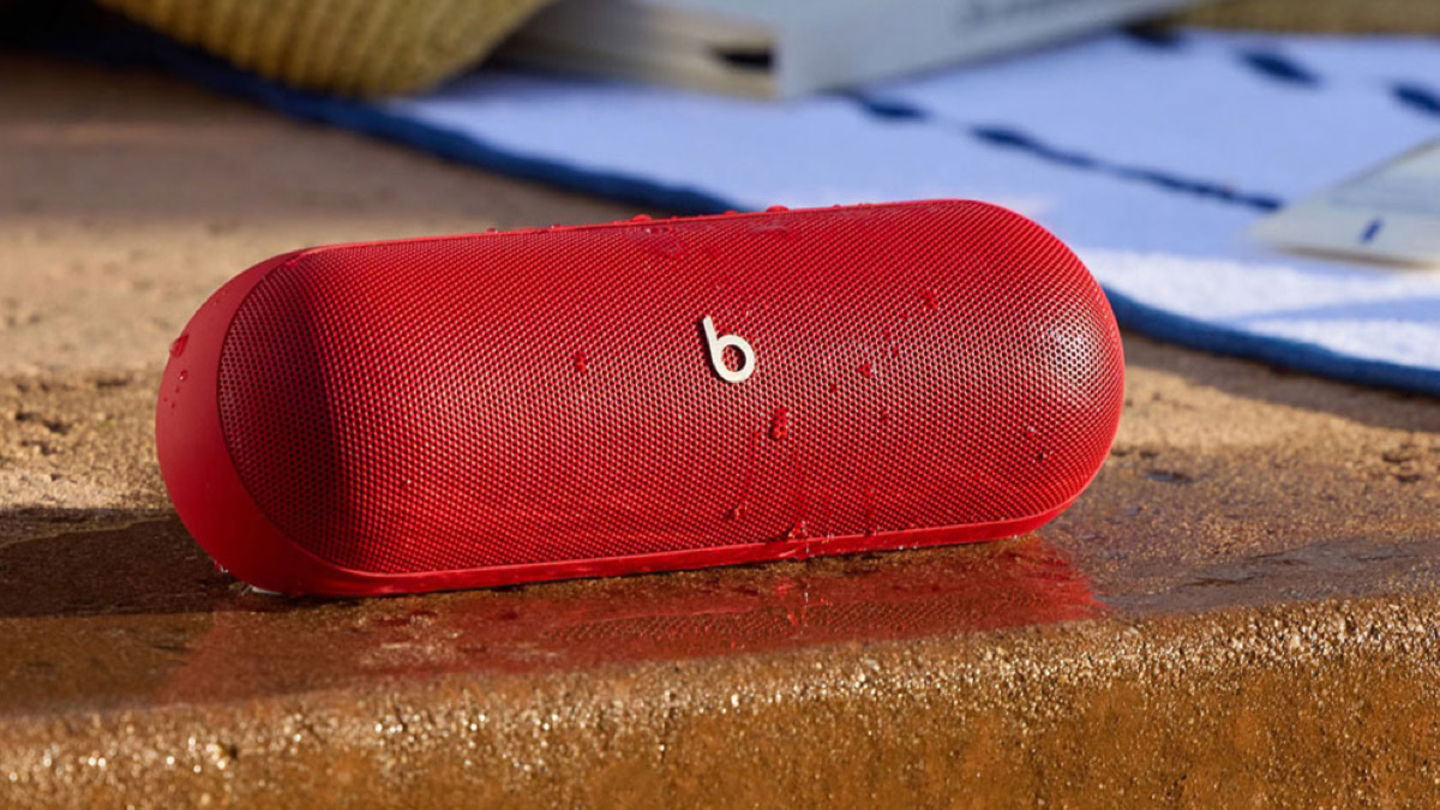 Beats Pill con unas gotas de agua