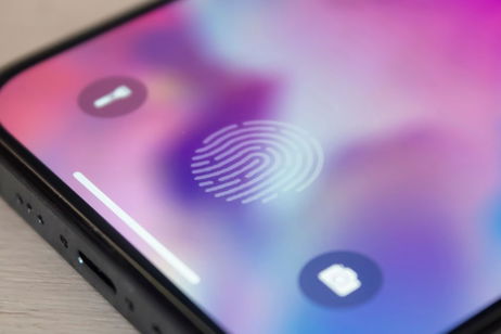 Ya falta menos para el iPhone con Touch ID en pantalla, según esta patente