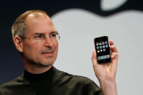 A Steve Jobs le preguntaron por el iPhone antes de que existiera, así fue su contundente respuesta