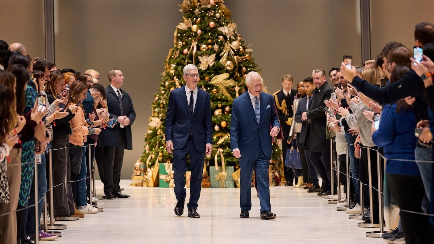 Tim Cook y Su Majestad el Rey Carlos III de Reino Unido