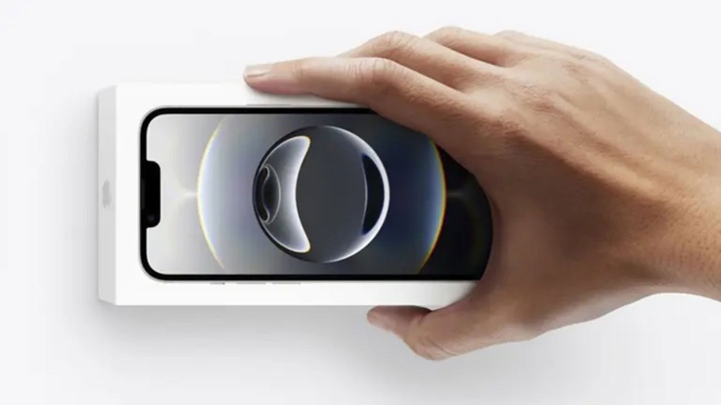 iPhone 16e