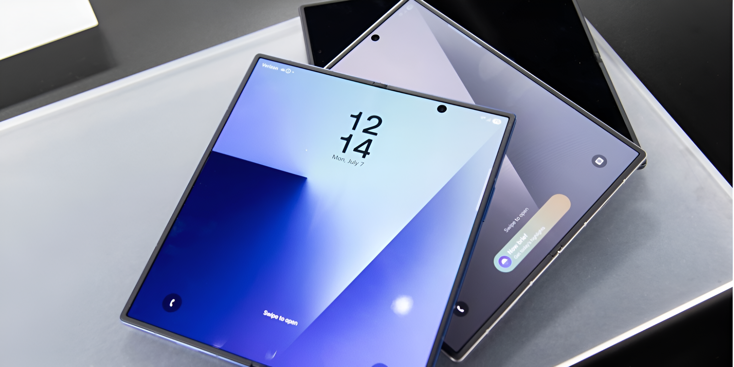 
            ¿Se rompen los smartphones plegables? Hay alguien en doblando el Samsung Galaxy Z Fold 7 200.000 veces en directo
          