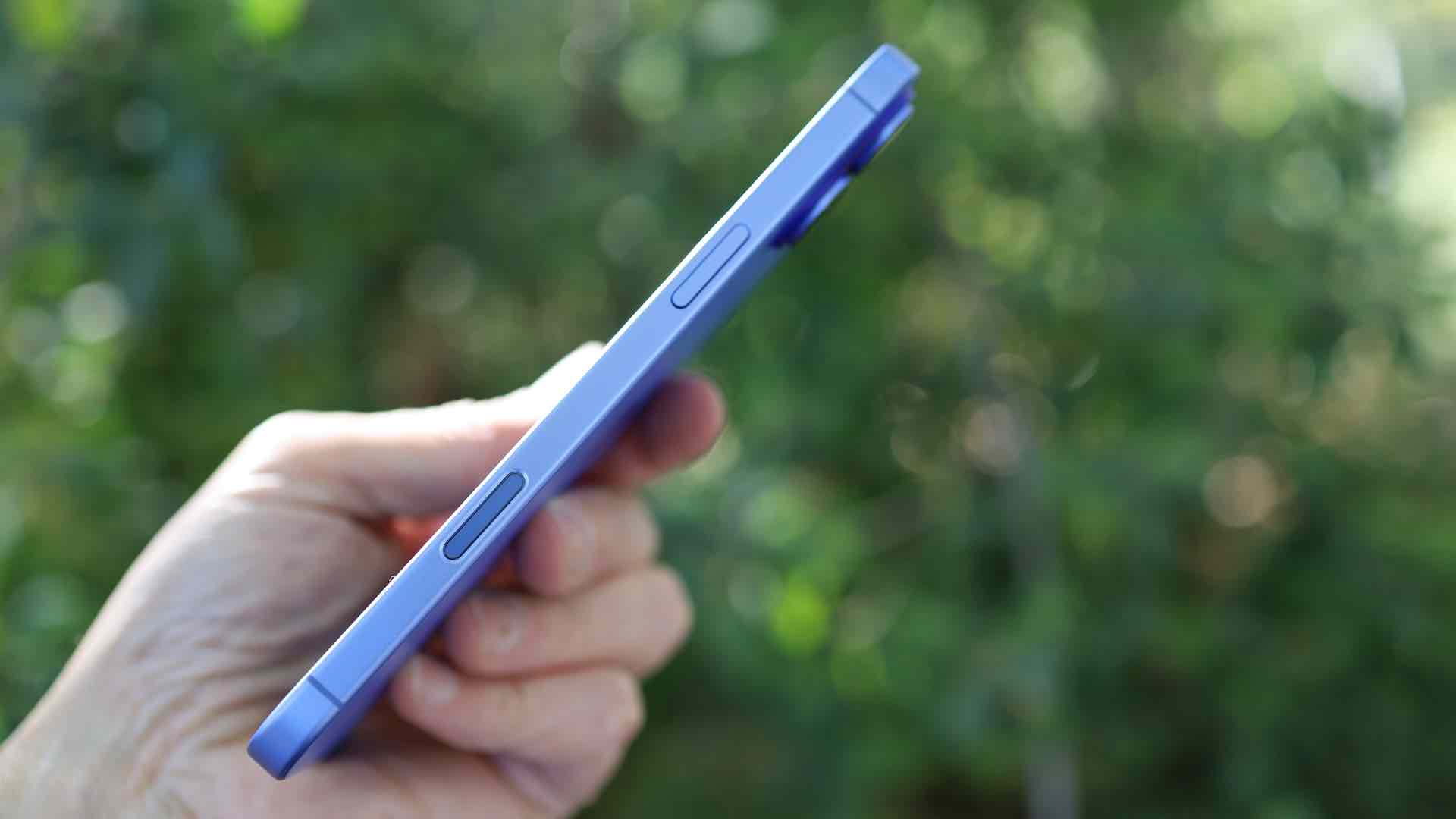 
            iPhone 17: esta será la capacidad de la batería de cada modelo, no tener SIM física será una ventaja
          