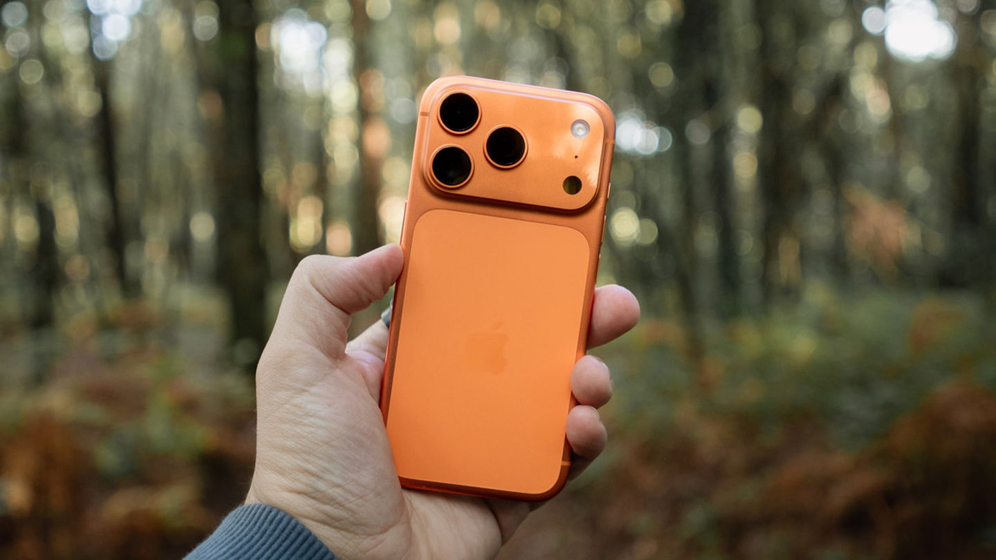 iPhone 17 Pro Orange