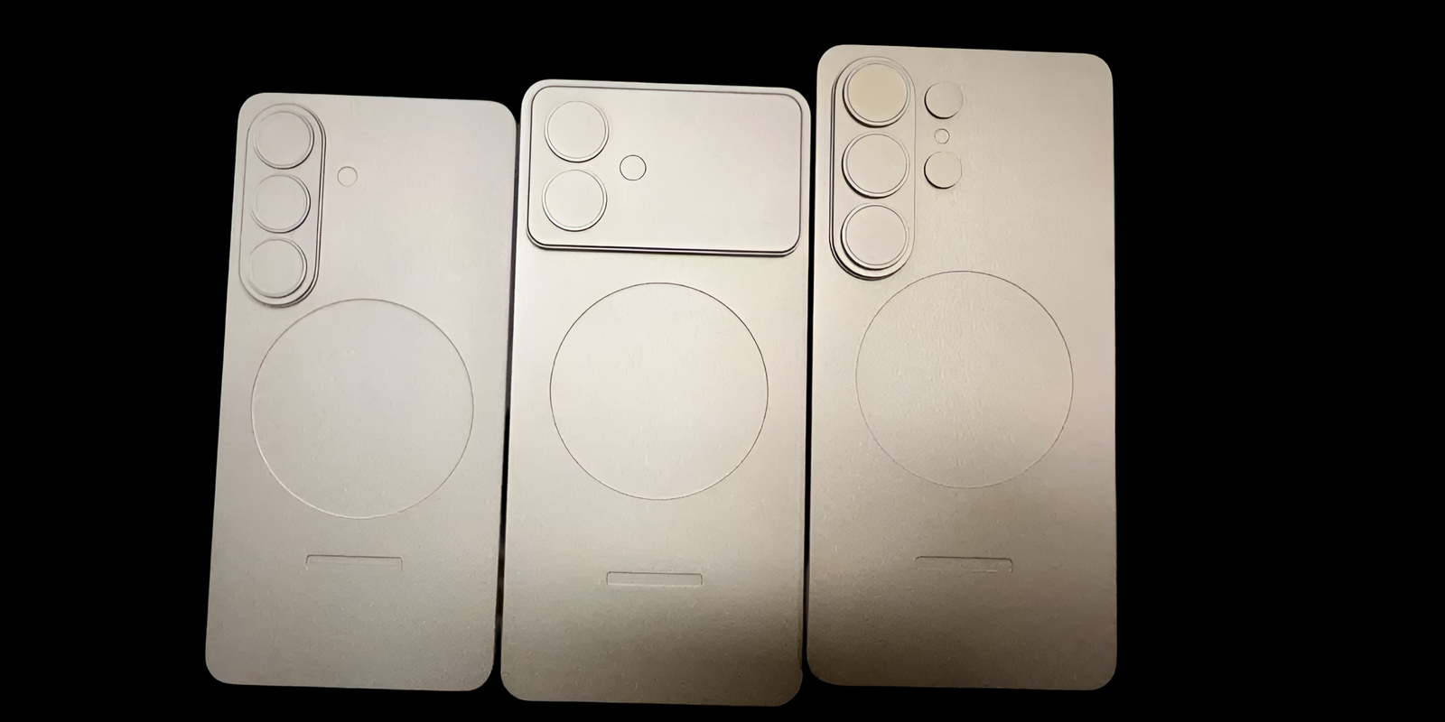 Se filtra el diseño de los Samsung Galaxy S26 y parece que copiarán el nuevo diseño de los iPhone 17 Pro