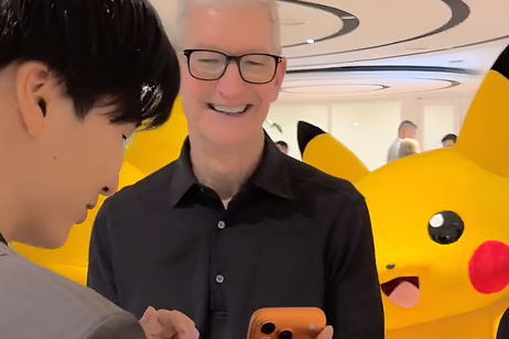 El jefe de Apple ha conocido a Pikachu, Tim Cook está de visita por Japón jugando a Dragon Ball con los iPhone 17 El jefe de Apple ha conocido a Pikachu, Tim Cook está de visita por Japón jugando a Dragon Ball con los iPhone 17