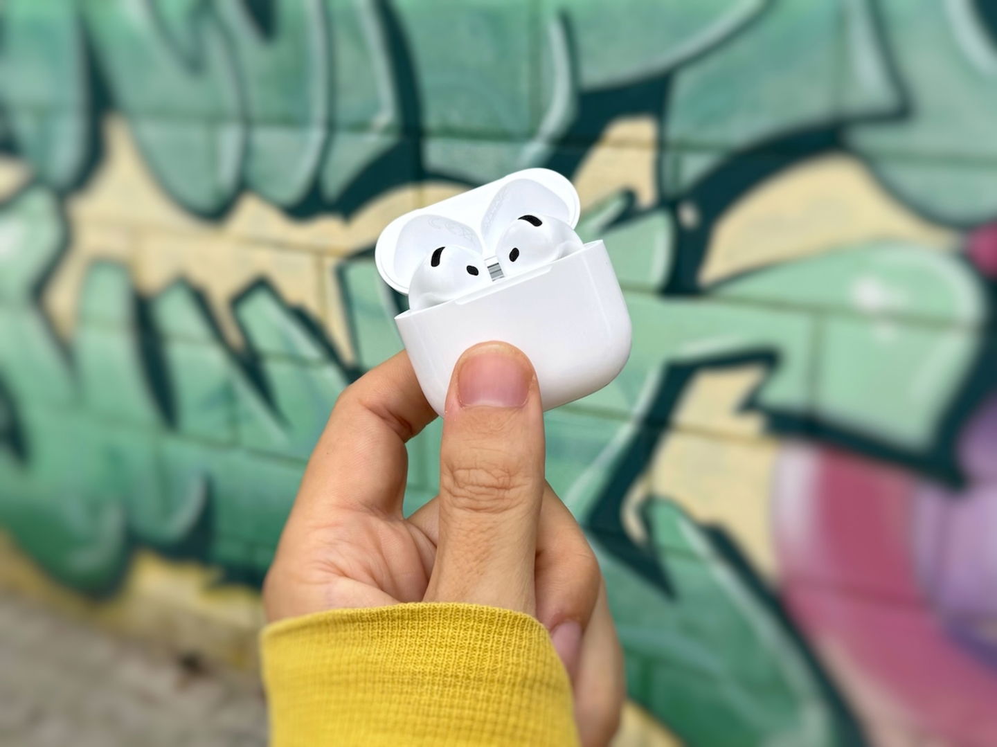 AirPods 4