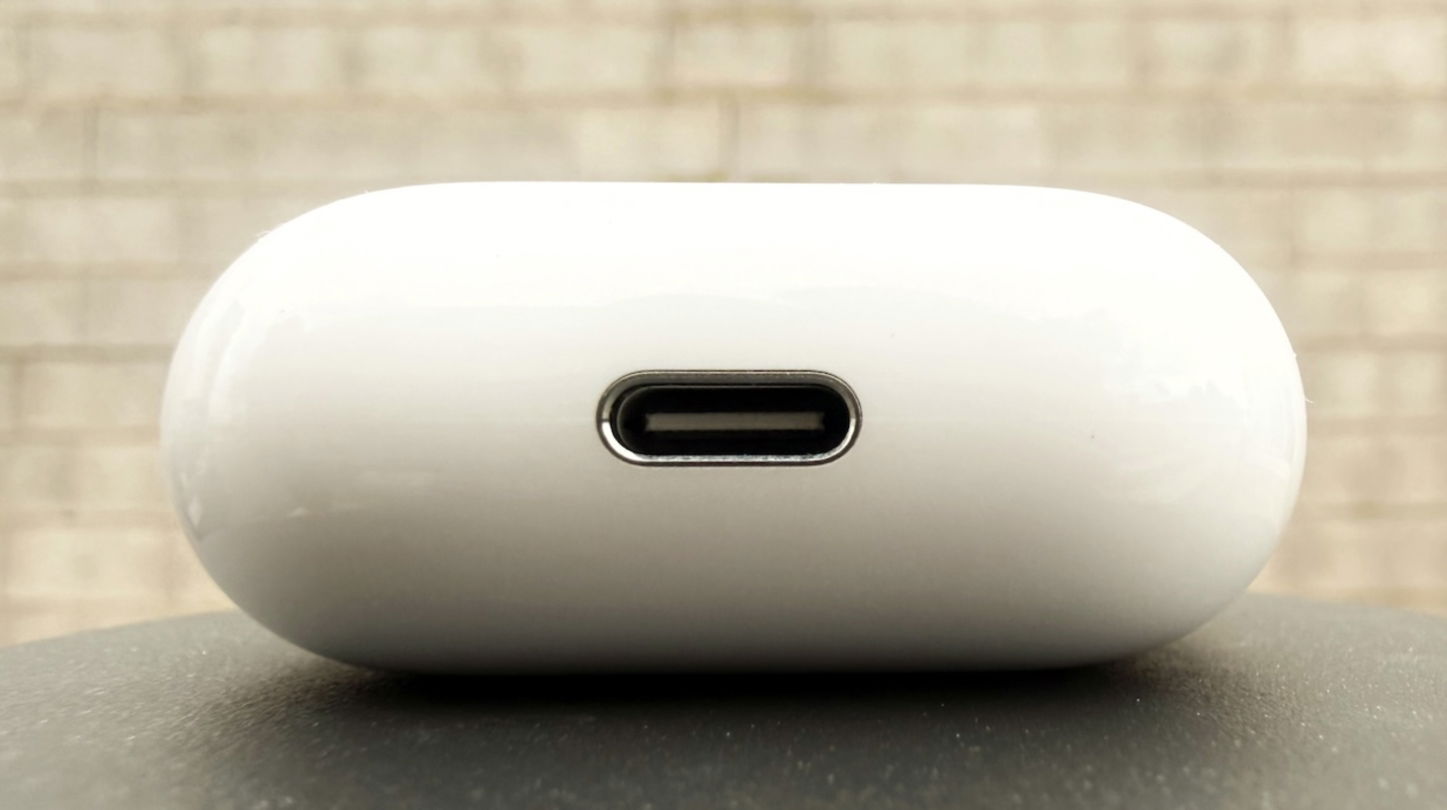 AirPods 4