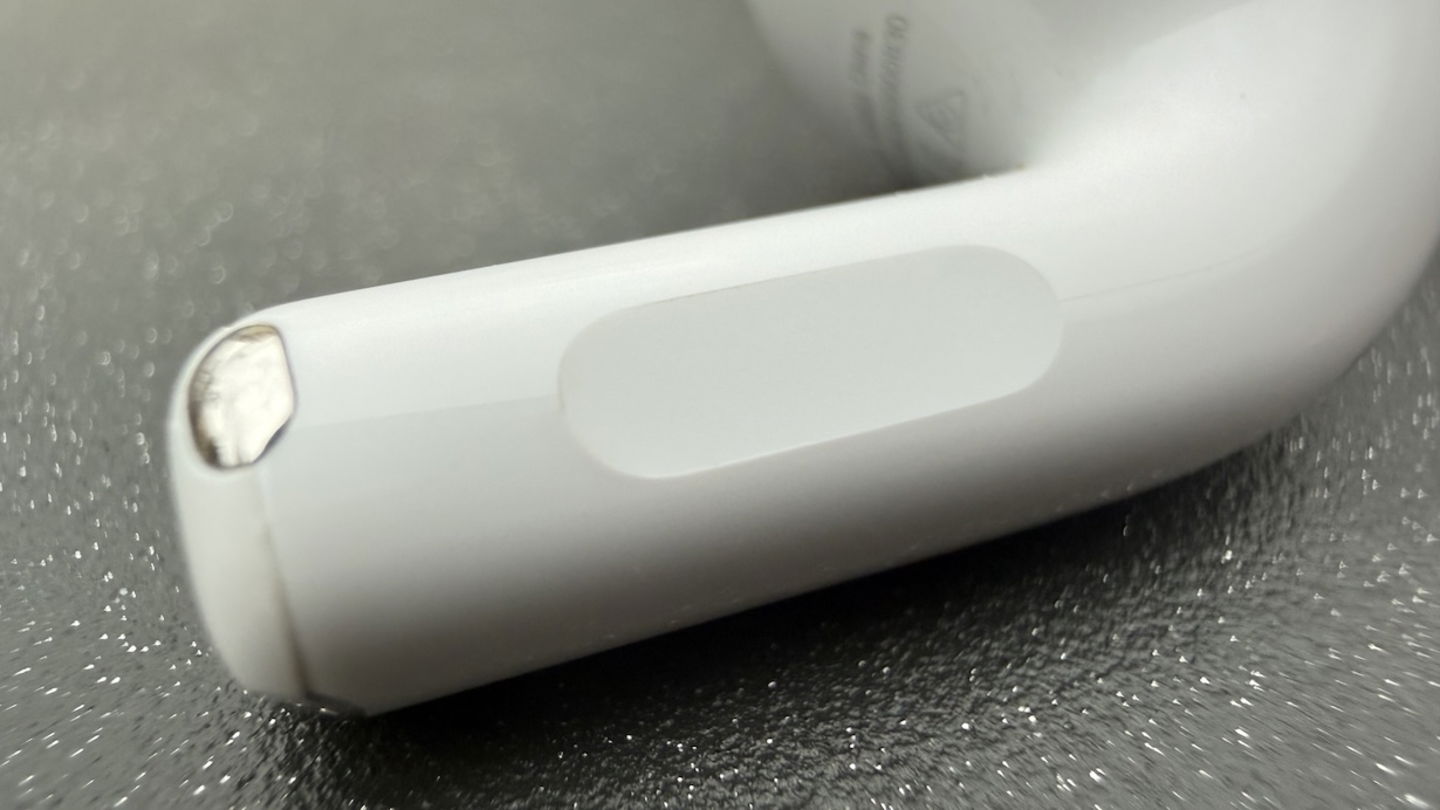 AirPods 4