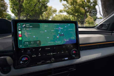Los coches de Toyota ya pueden acceder a las rutas para vehículos eléctricos de Apple Maps desde CarPlay