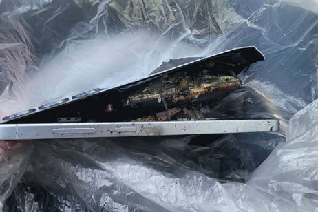 Un Samsung Galaxy S25 sale ardiendo sin motivo aparente Un Samsung Galaxy S25 sale ardiendo sin motivo aparente