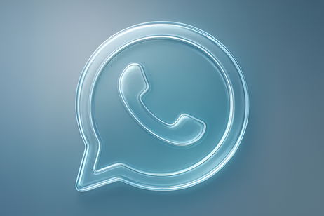 Algunos usuarios de WhatsApp ya tienen activado el nuevo diseño de la app con Liquid Glass en el iPhone