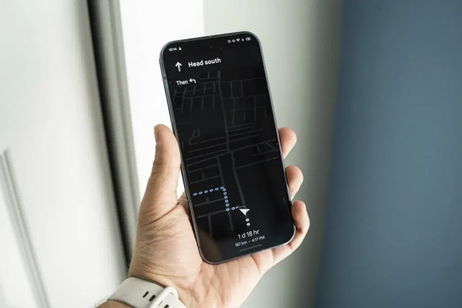 Así es como luce el modo ahorro de batería en Google Maps mientras navegamos