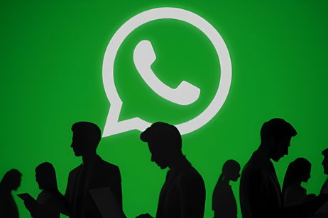 ChatGPT llegó por todo lo alto a WhatsApp, ahora va a salir por la puerta de atrás