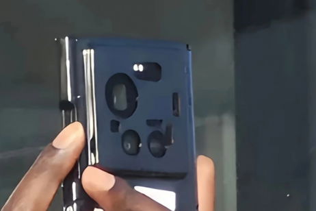 Se filtran fotos espía del Xiaomi 17 Ultra con un módulo de cámaras masivo Se filtran fotos espía del Xiaomi 17 Ultra con un módulo de cámaras masivo