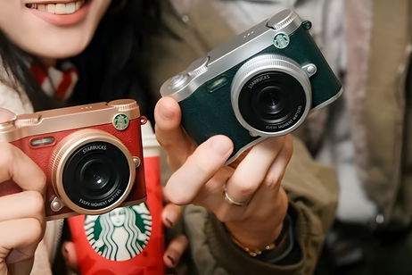 Starbucks ha lanzado una cámara retro barata que vas a querer tener y no vas a poder comprar